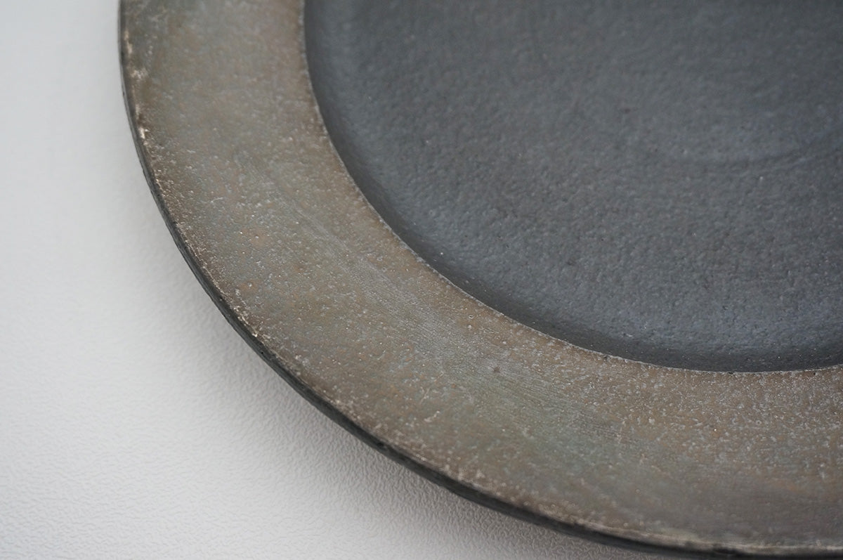 96 燻し銀彩 釉彩 8寸リム皿