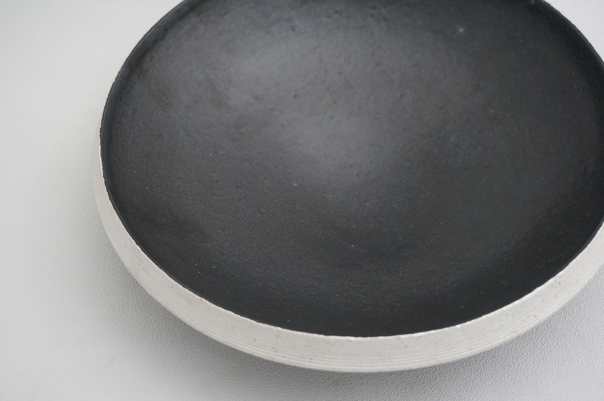 02-11 ナローボーダー 7寸鉢（外銀）