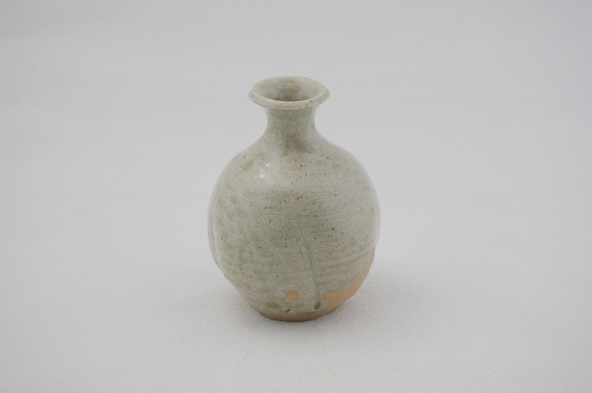 009 徳利 白 (141-144)