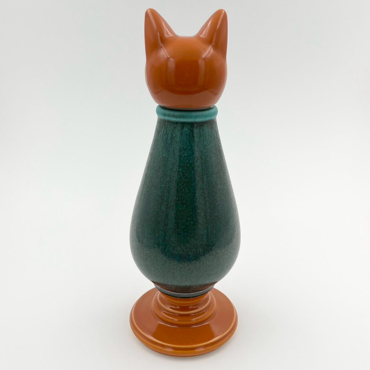 Cat paw Lagos