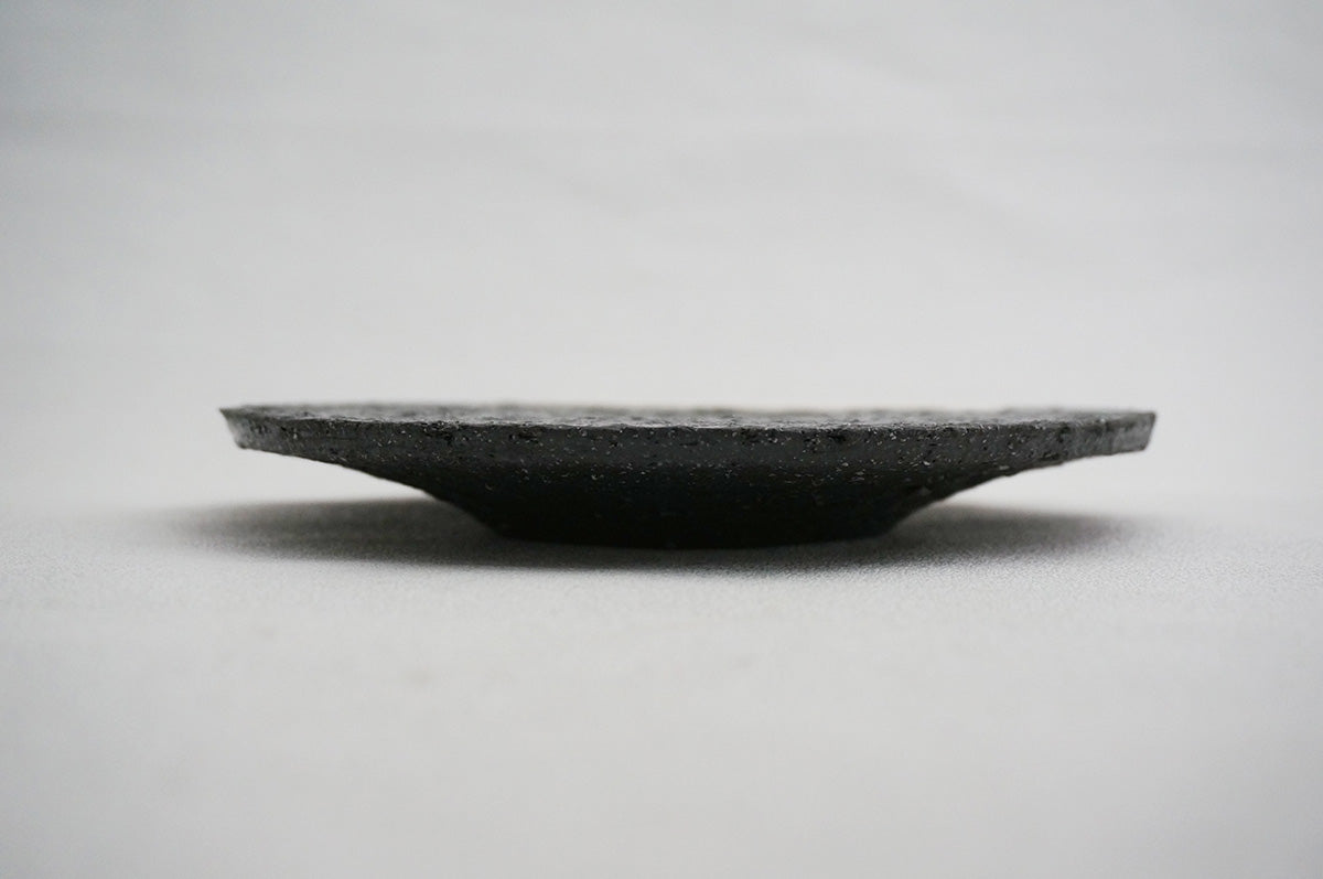 001 皿