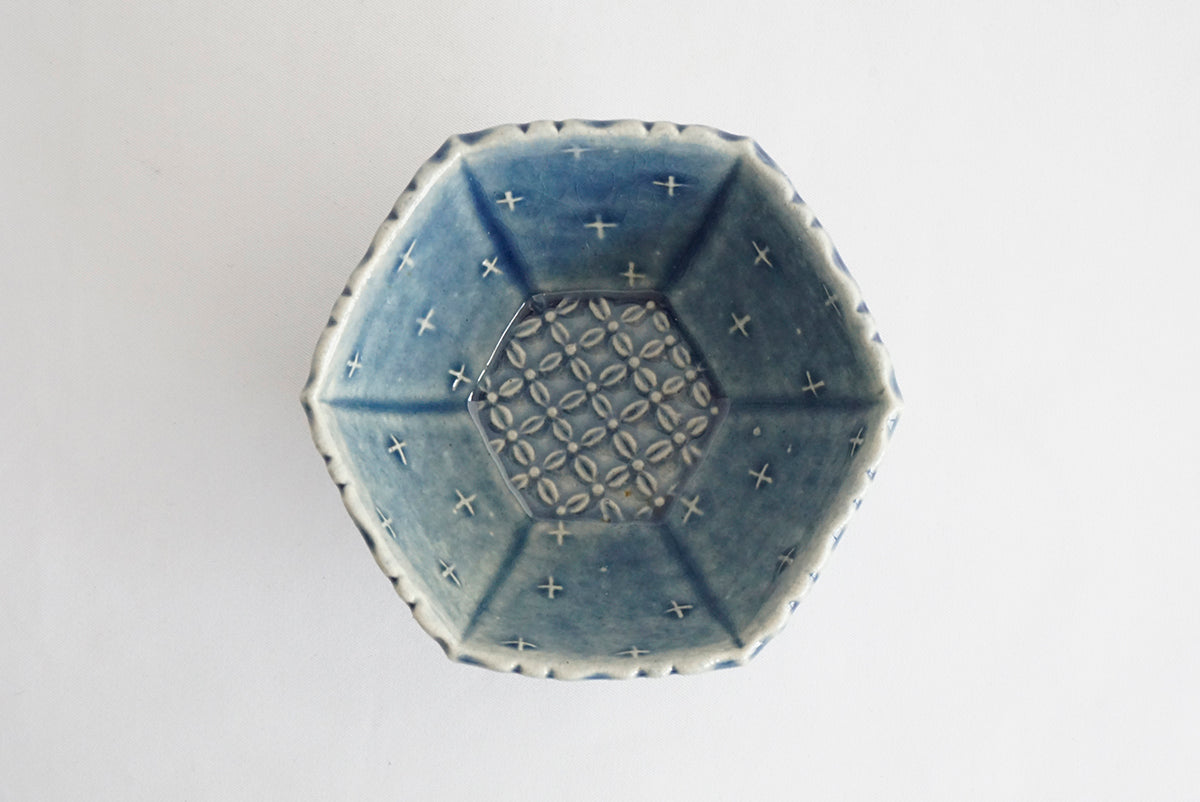 017 六角輪花向付