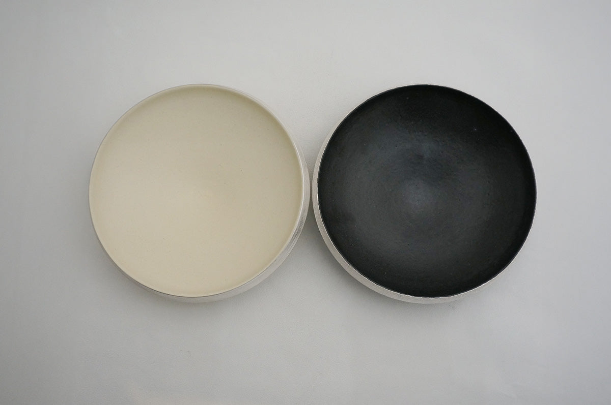 02-11 ナローボーダー 7寸鉢（外銀）