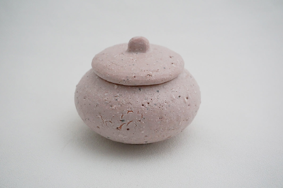 004 蓋物