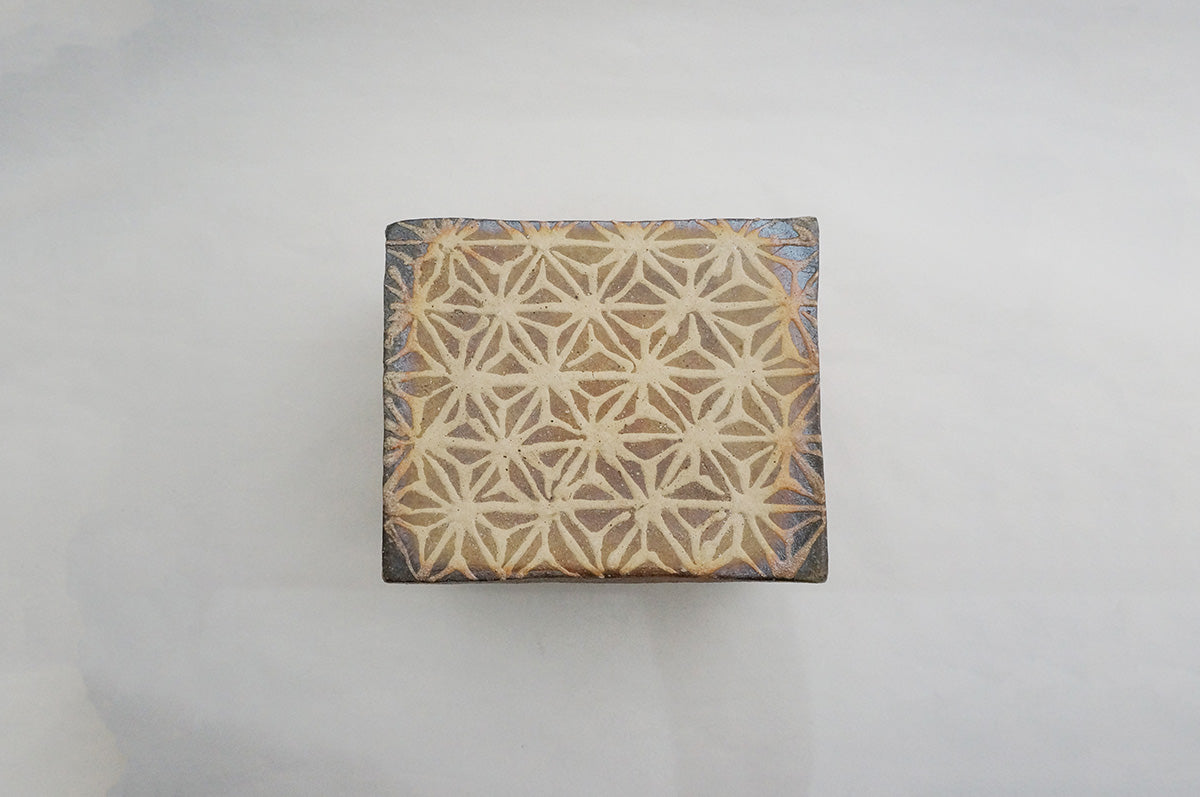049 3段陶箱 (451)
