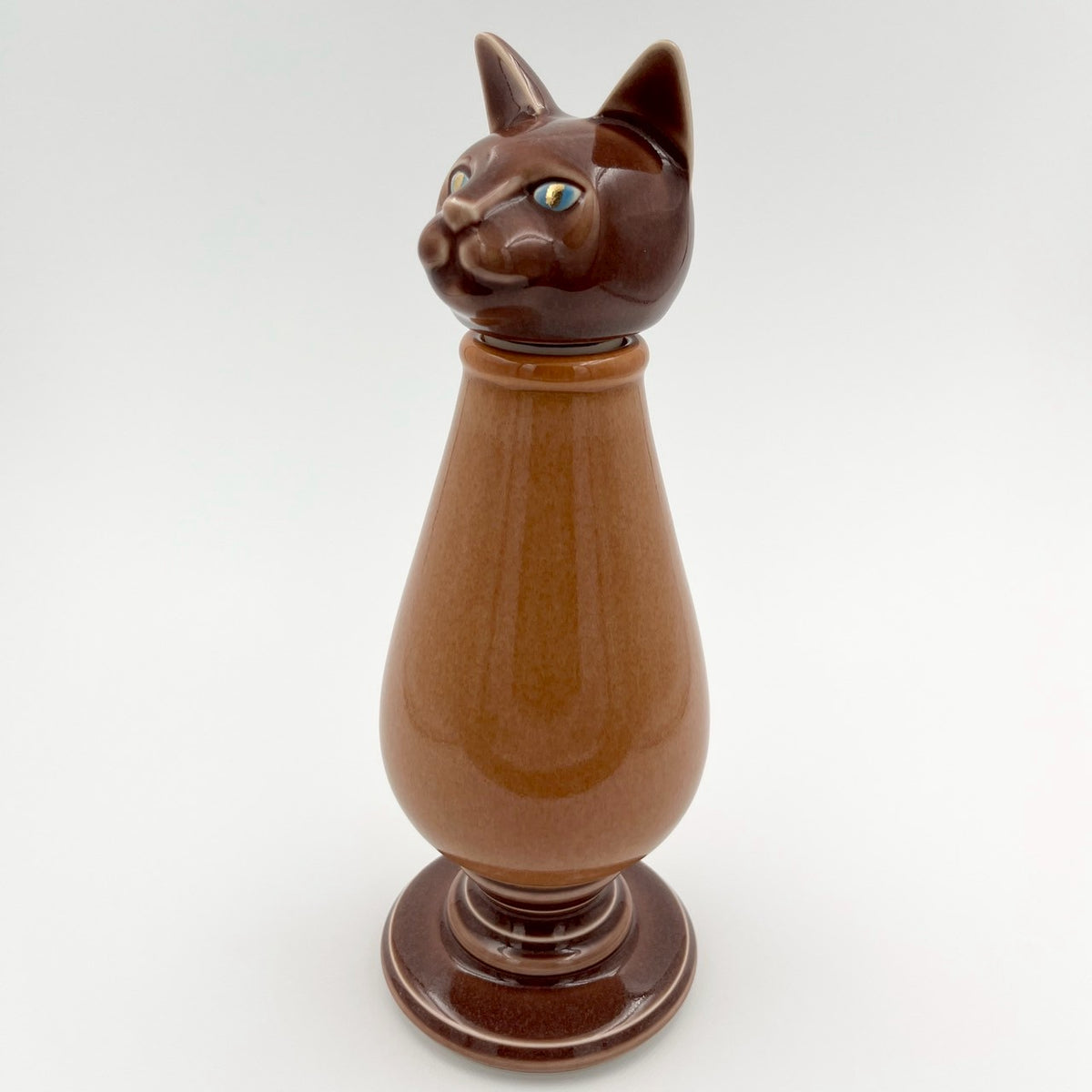Cat paw Lagos