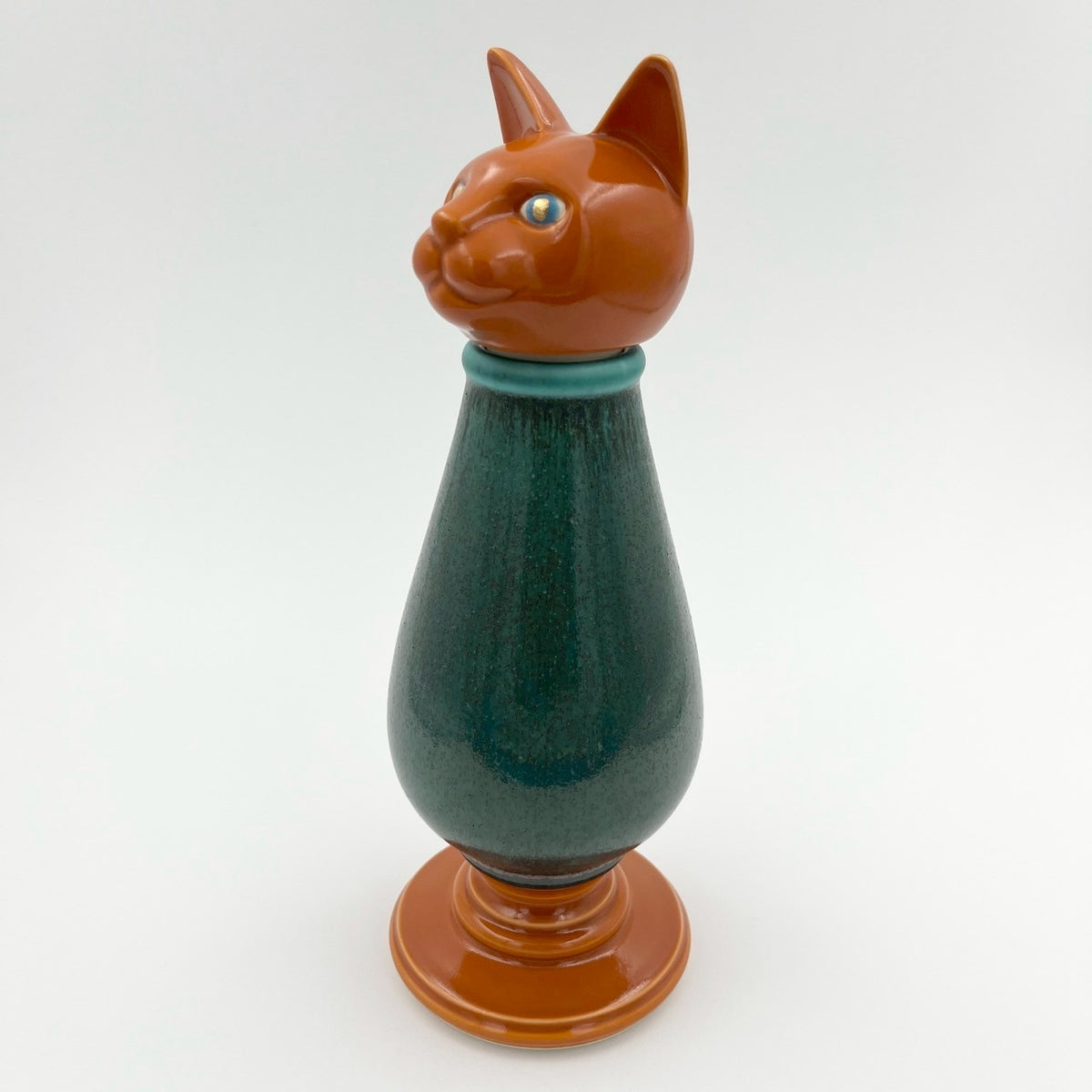 Cat paw Lagos