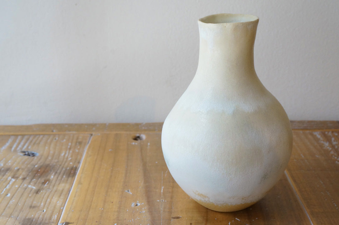 vase 小(つぼ形) 春霞