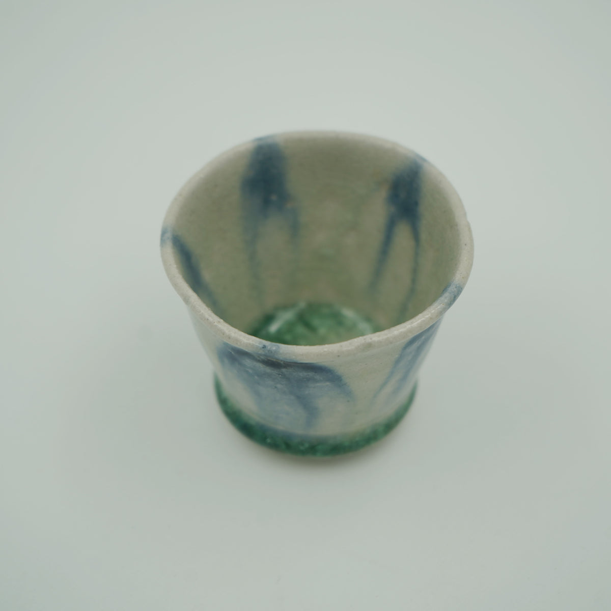 灰釉 輪花ぐい呑