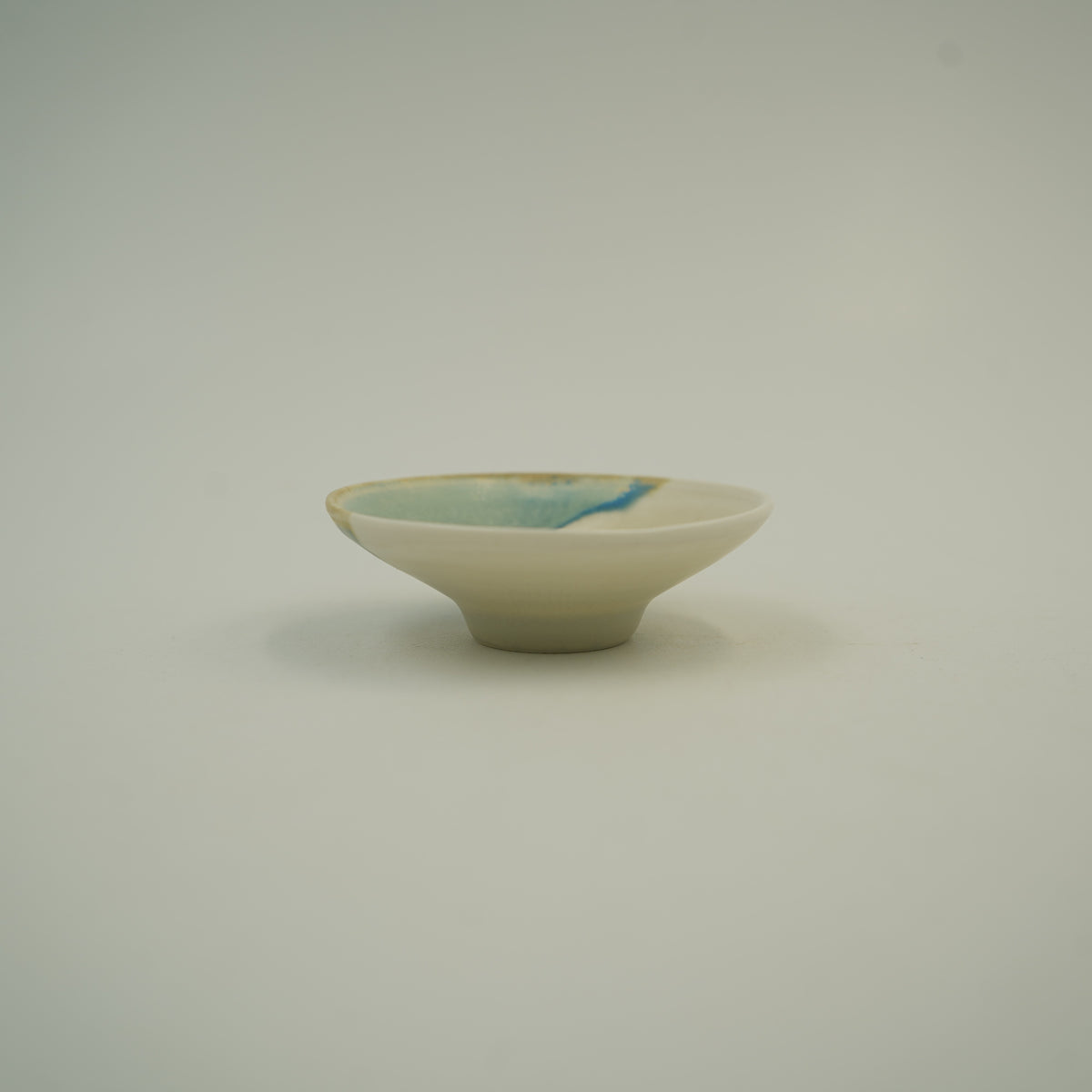 盃 B