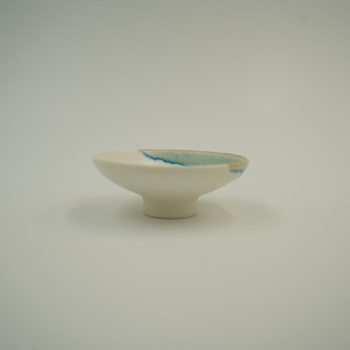 盃 B