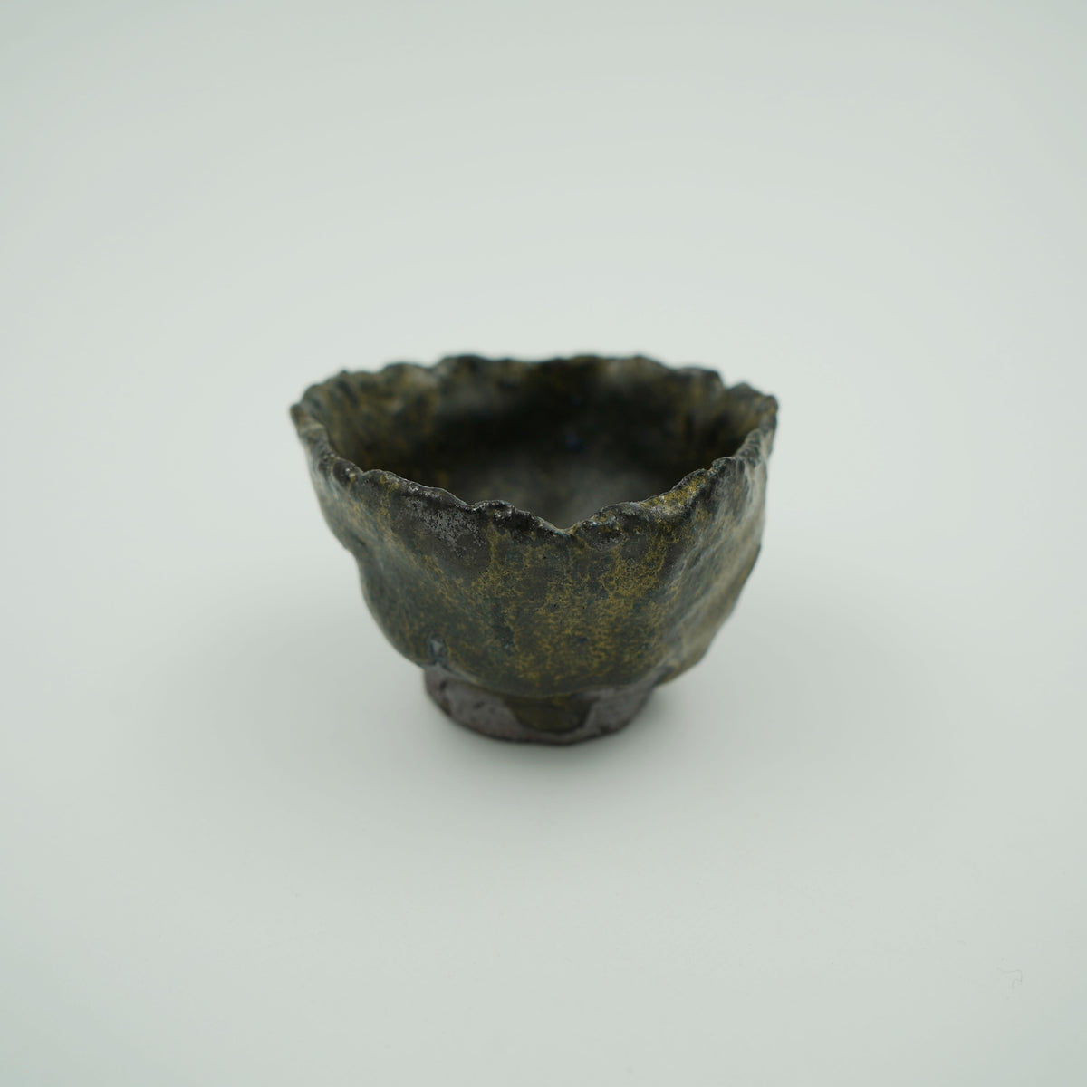 瑠璃美濃　刳貫酒盃