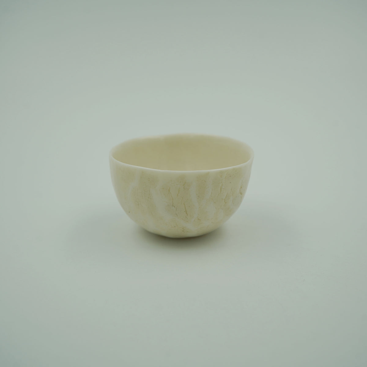 ぐいのみ(ひび)