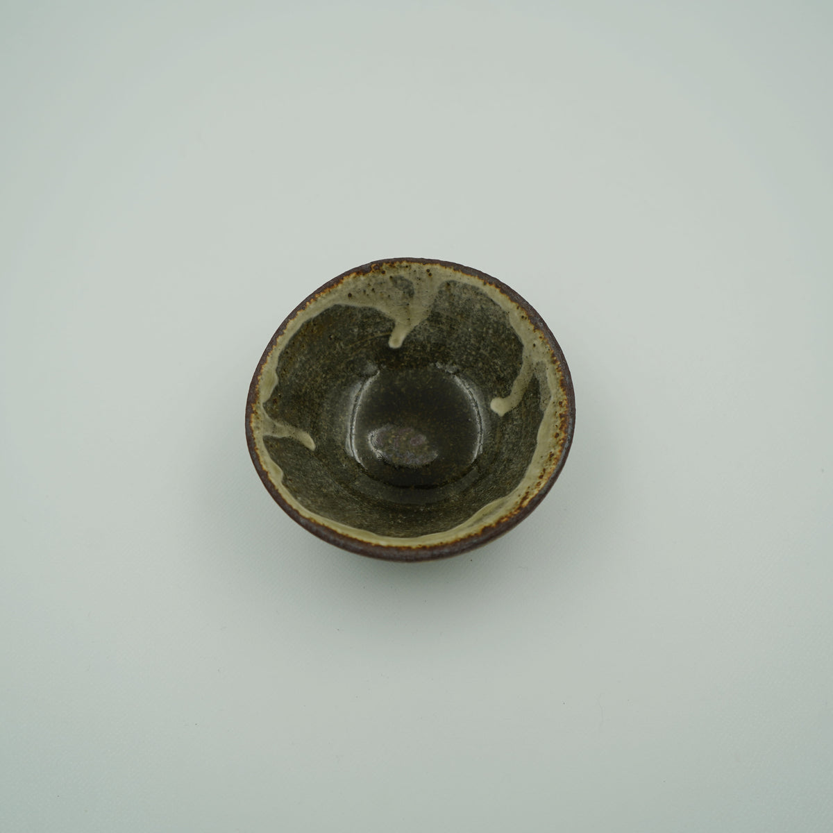 ぐい呑　ヒノキ釉