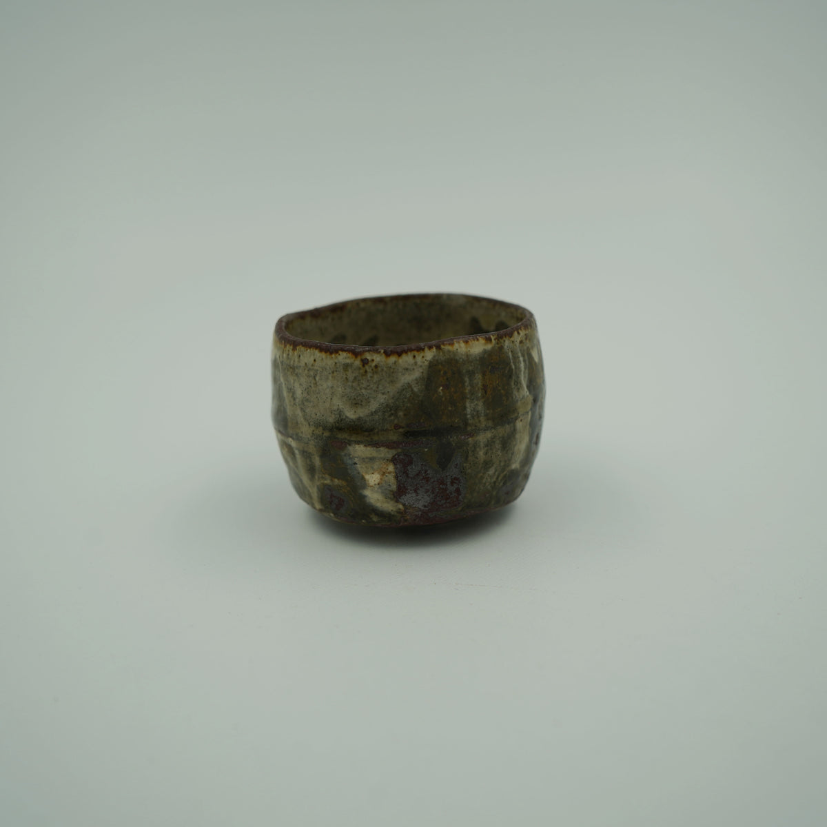 ぐい呑　ヒノキ釉