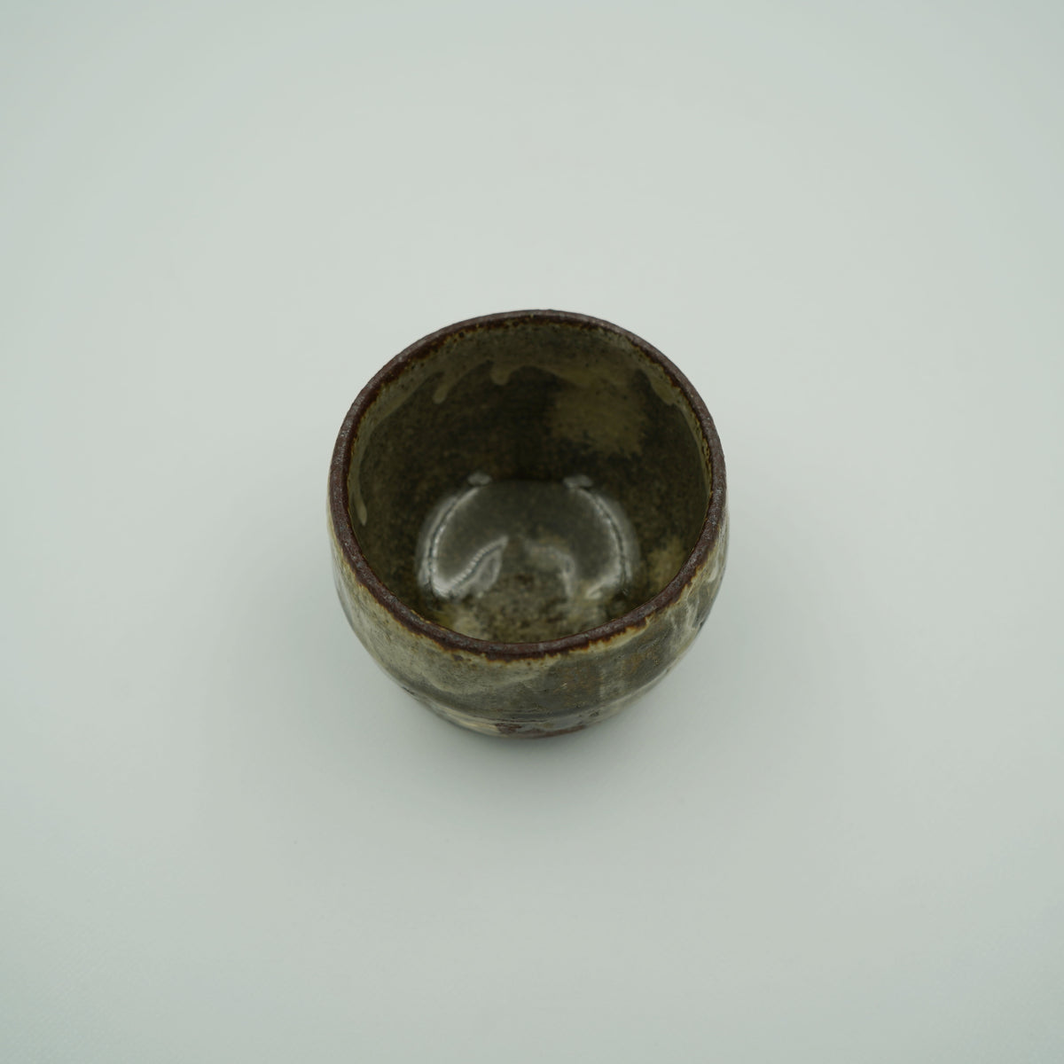 ぐい呑　ヒノキ釉