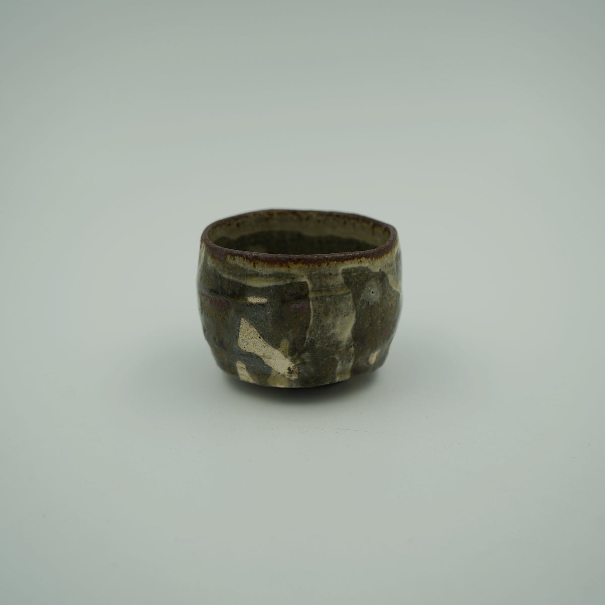 ぐい呑　ヒノキ釉