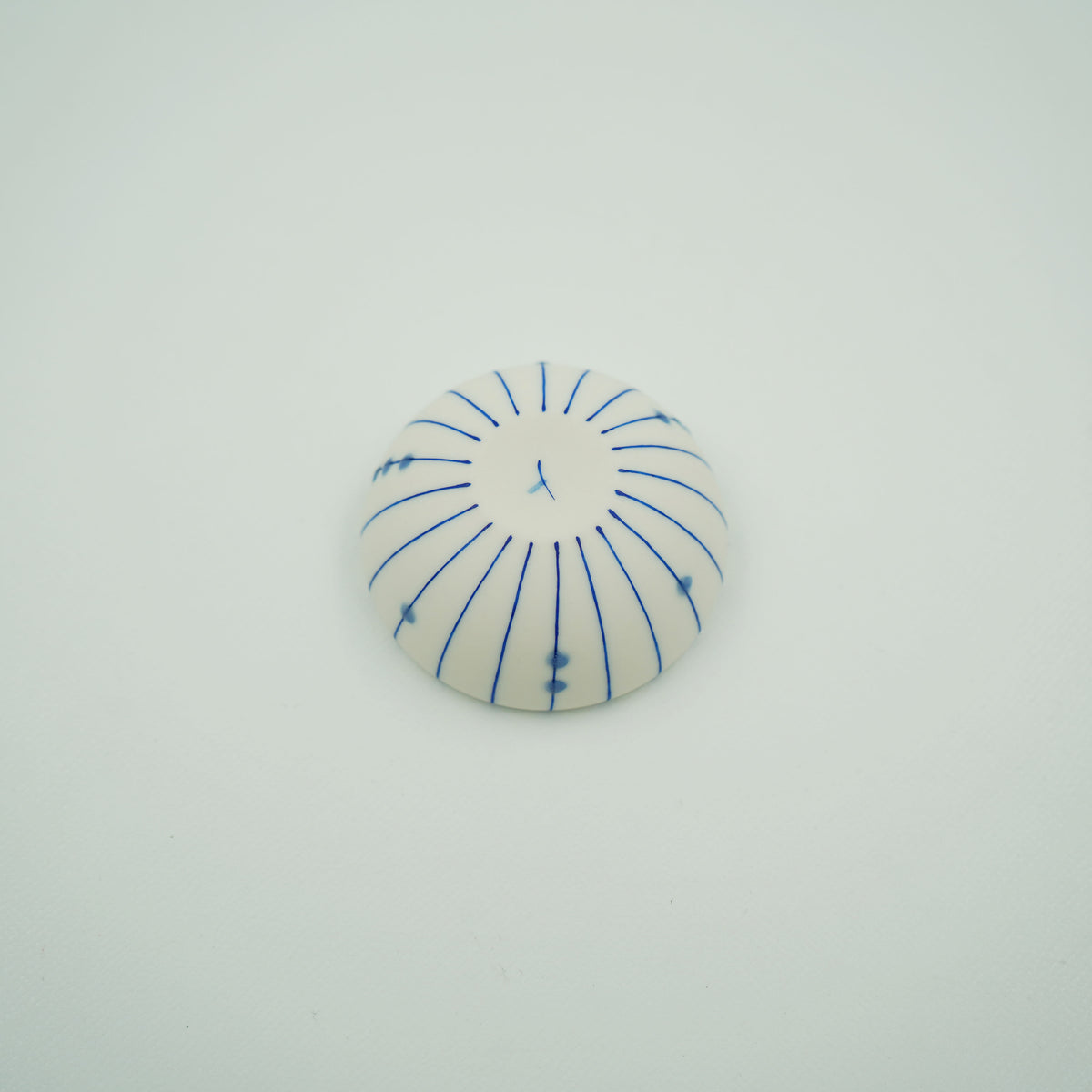 雨雲　蓋物　小