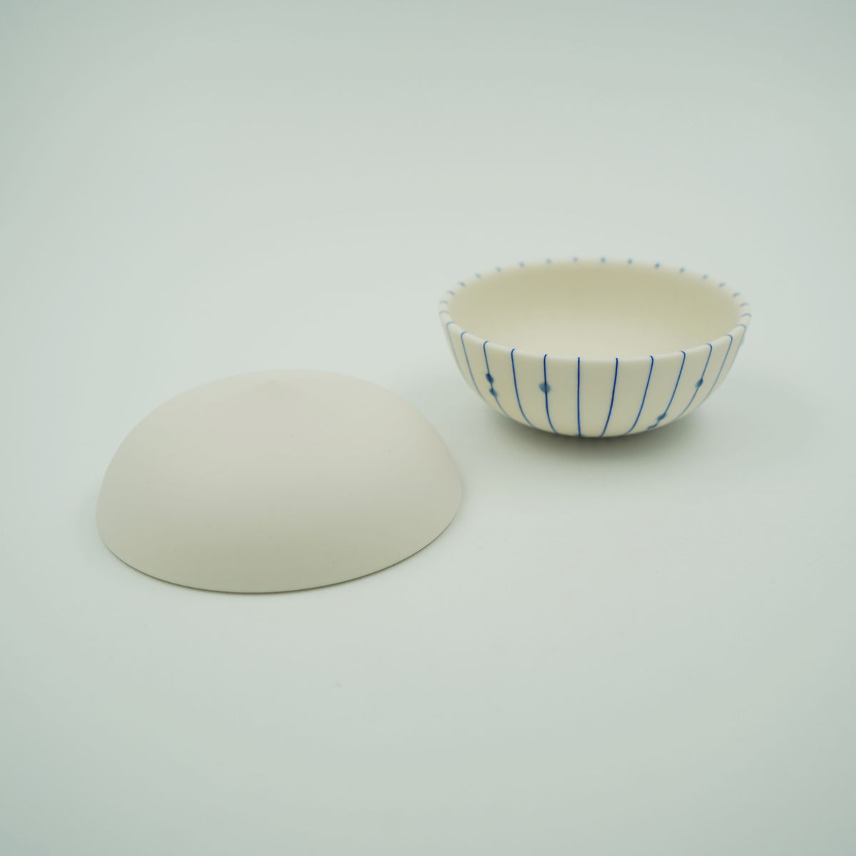 雨雲　蓋物　大