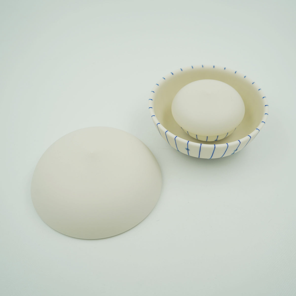 雨雲　蓋物　大