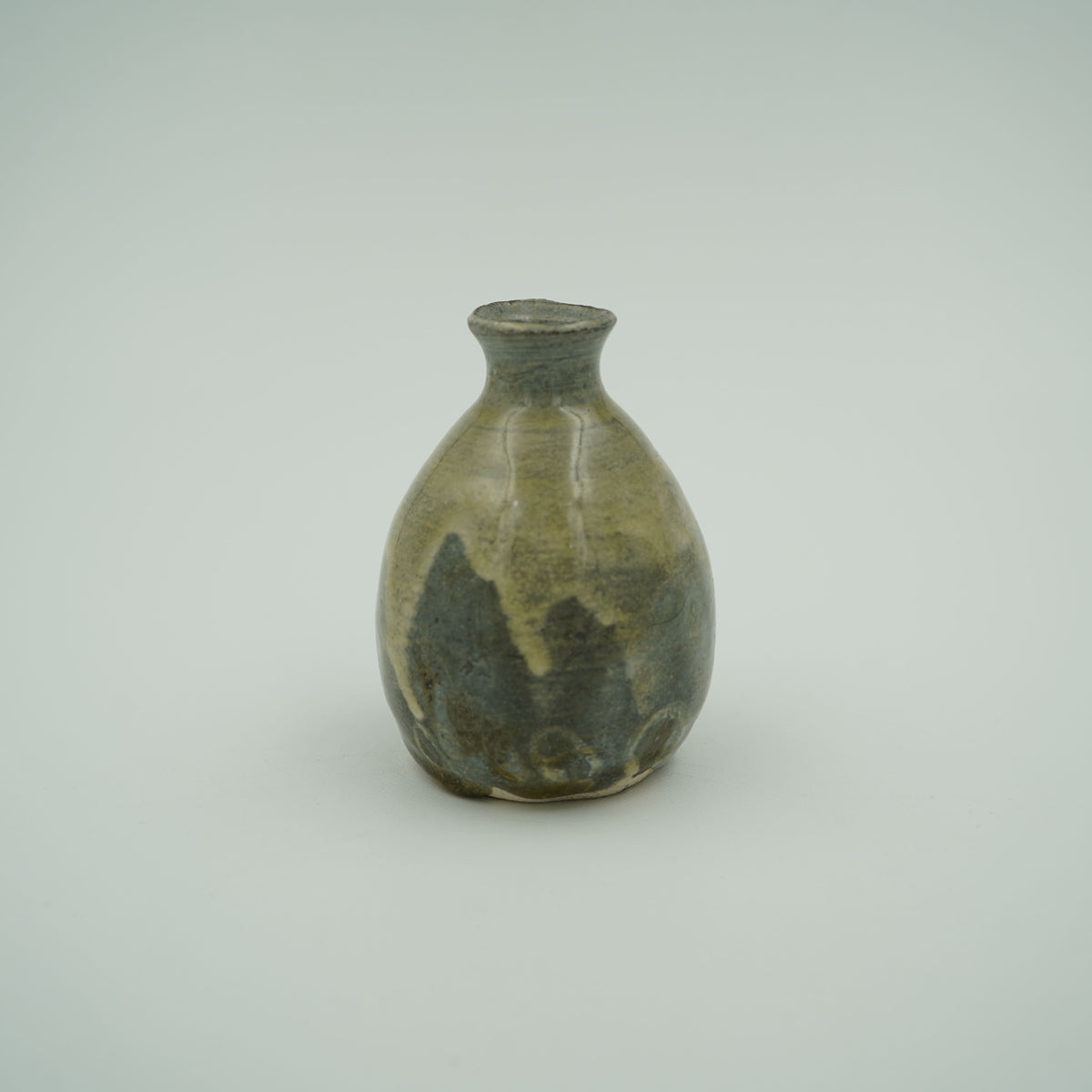 ヒノキ釉一輪挿し