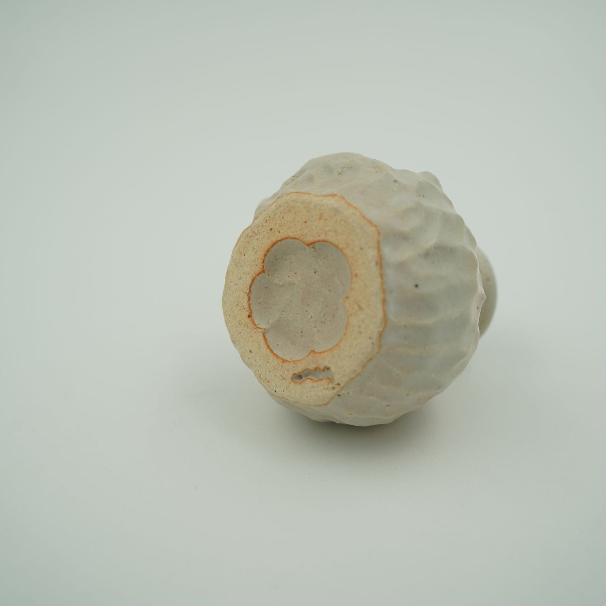 クマ頭一輪挿し