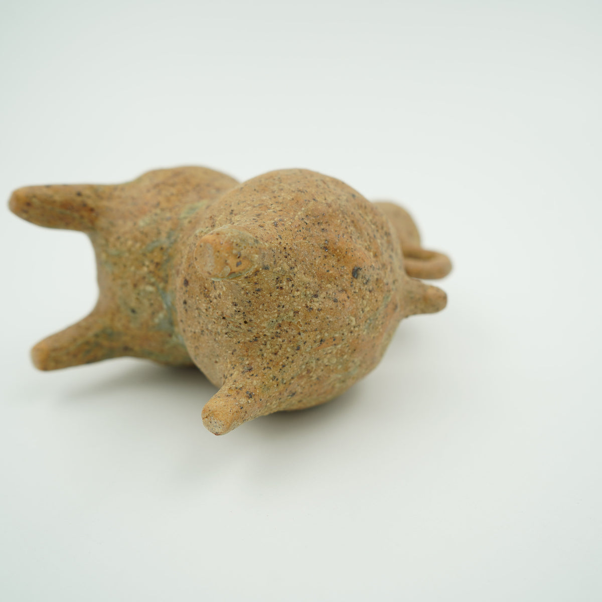 泥彩牝鹿形一輪挿し　茶