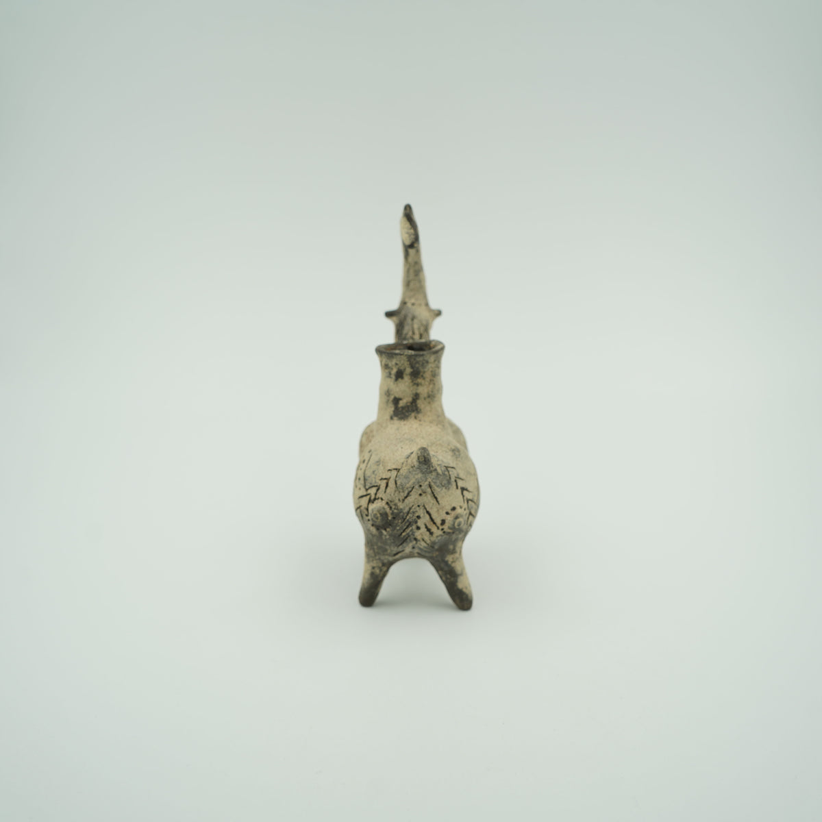 一角獣形一輪挿し　白