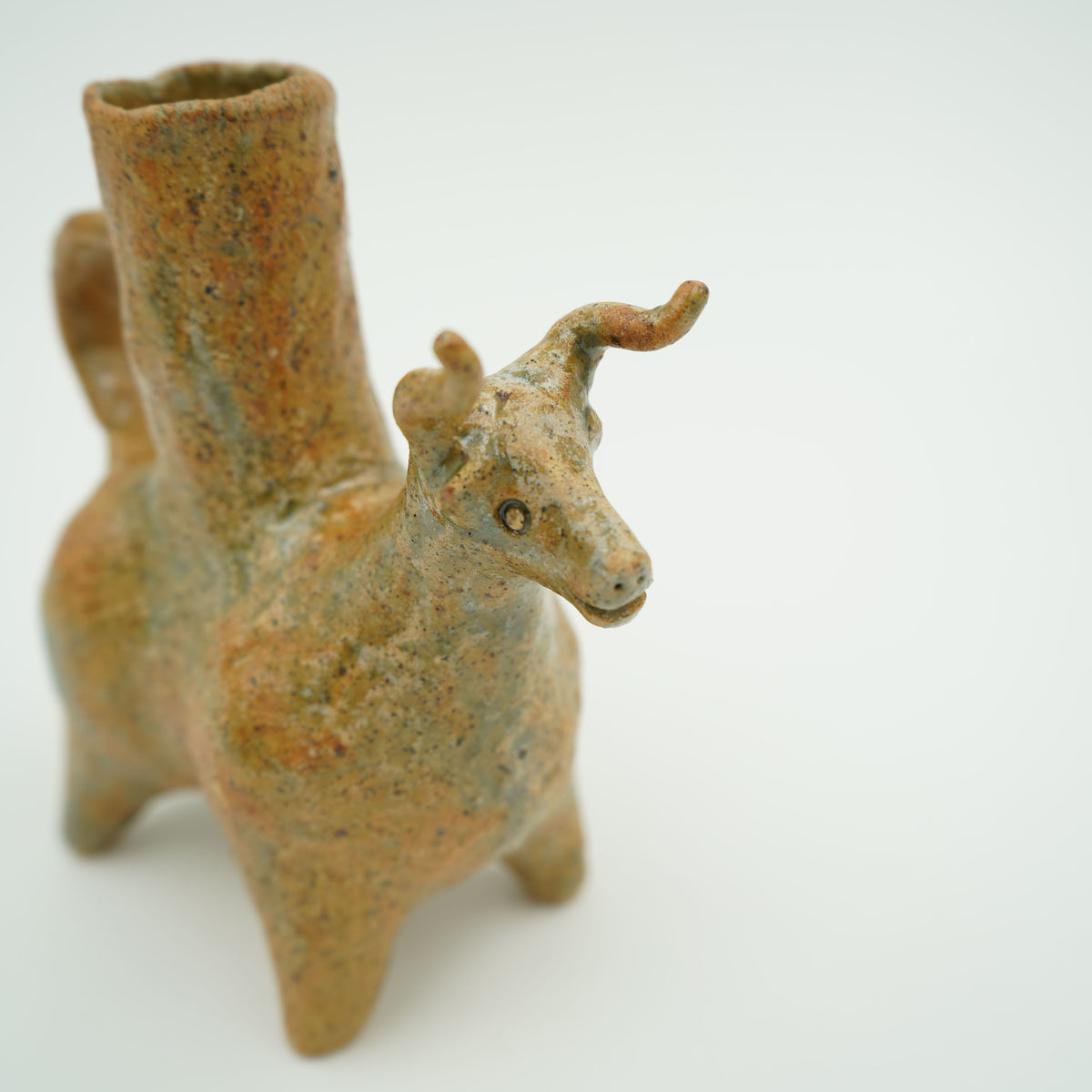 牛形一輪挿し　茶