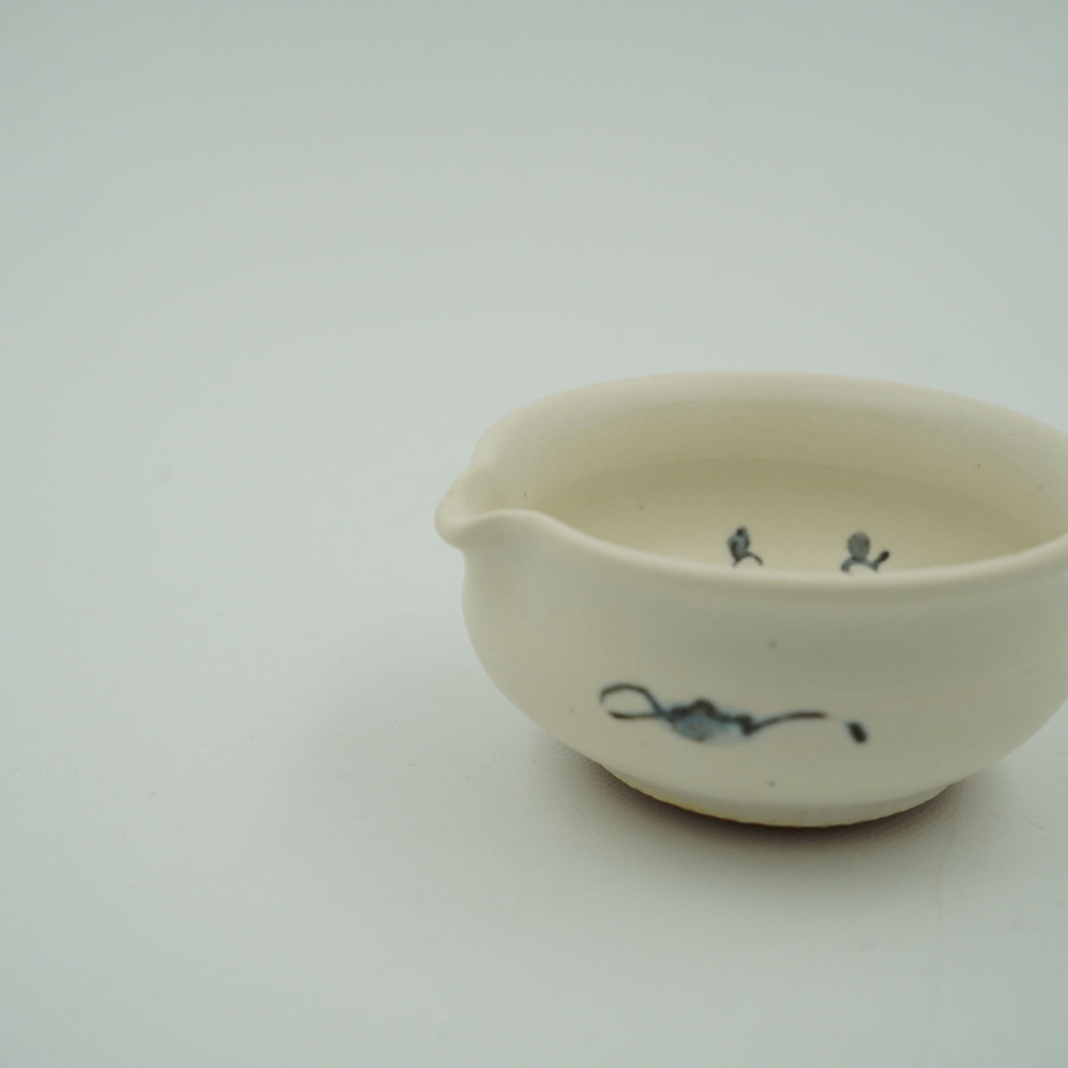 染付片口豆鉢