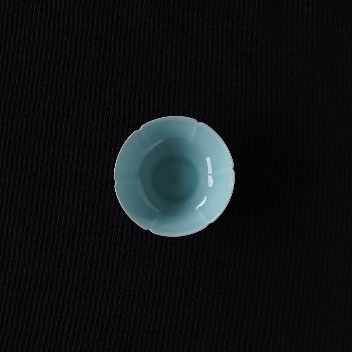 青白磁 輪花水鳥鉢