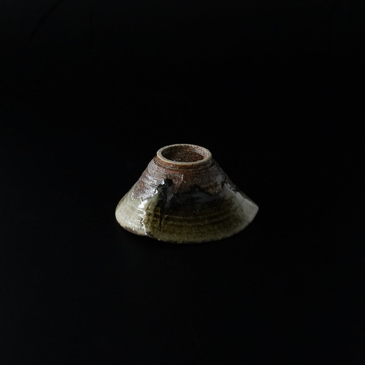 灰釉 三角中鉢