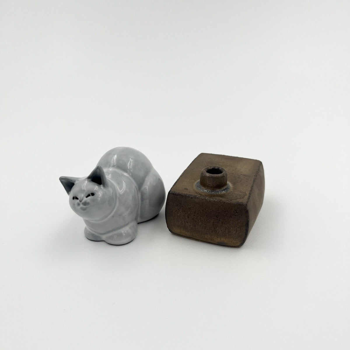 箱入猫花入